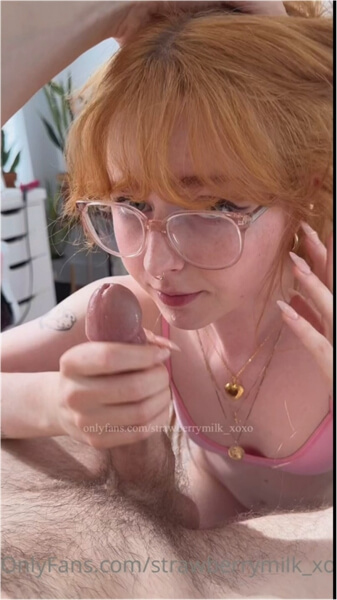 strawberrymilk_xoxo sextape 2024, Innocent Girl In Glasses