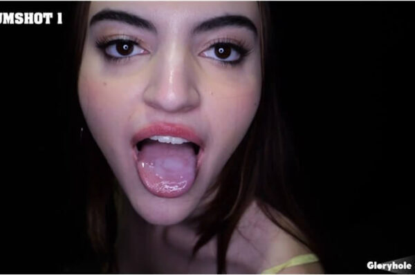 Julia James Cum Swallow Gloryhole (First Visit)